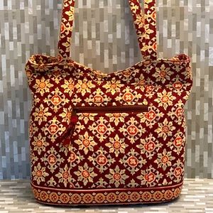 Vera Bradley Shoulder Bag in Medallion (retired Fall 2006)